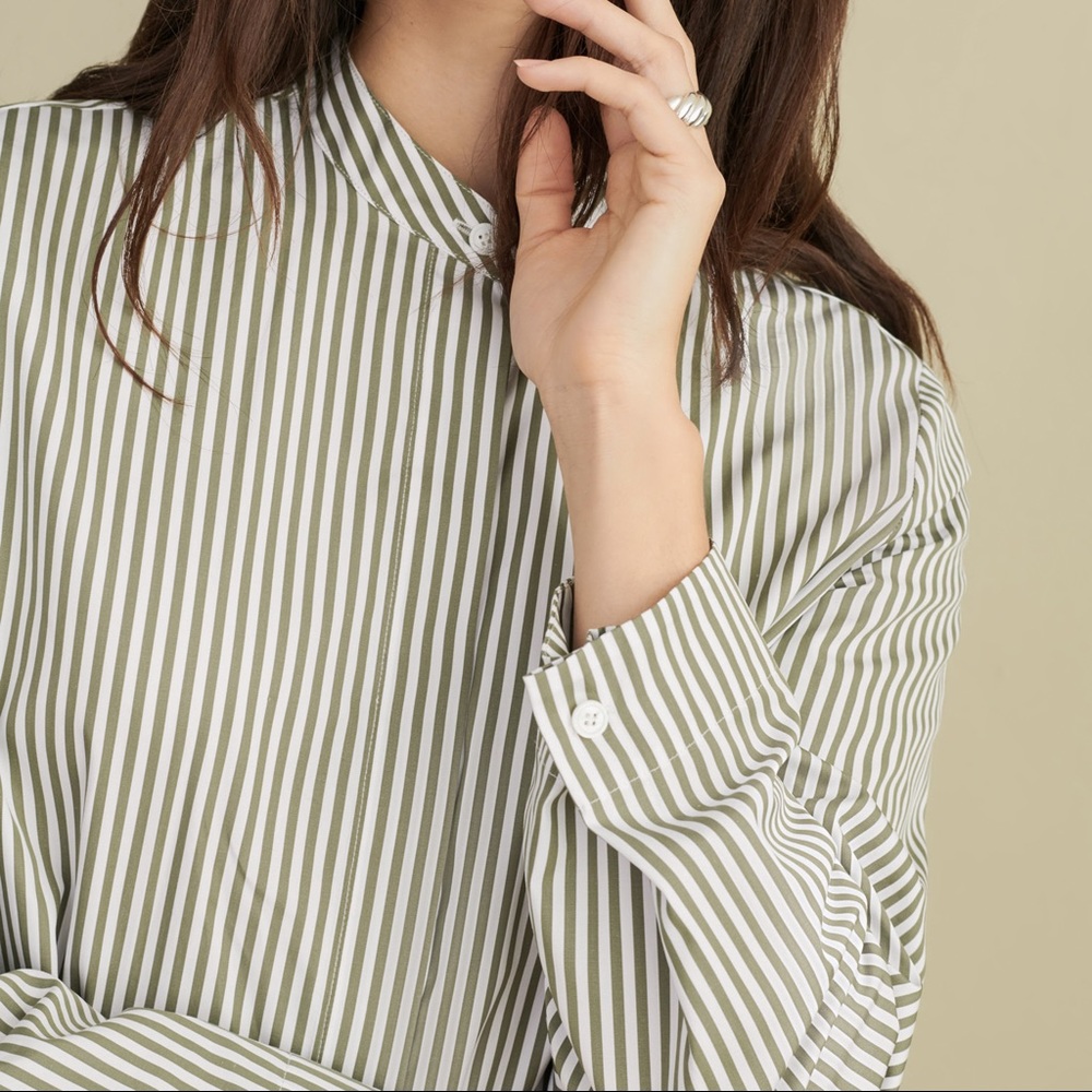 *NWT* JENNI KAYNE Collarless Shirt